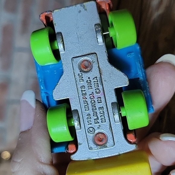 1986 OSCAR THE GROUCH BULLDOZER DIE CAST TRUCK - Picture 6 of 6